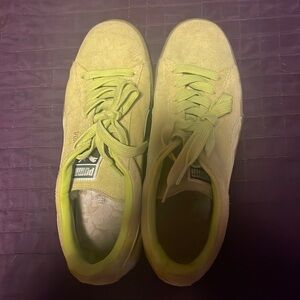 Neon yellow Pumas